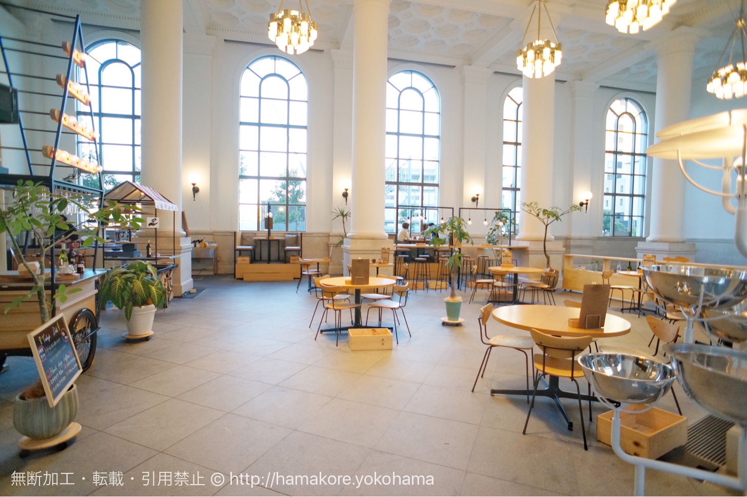 横浜みなとみらい カフェ オムニバス の空間が魅力 歴史的建物のお洒落カフェ はまこれ横浜