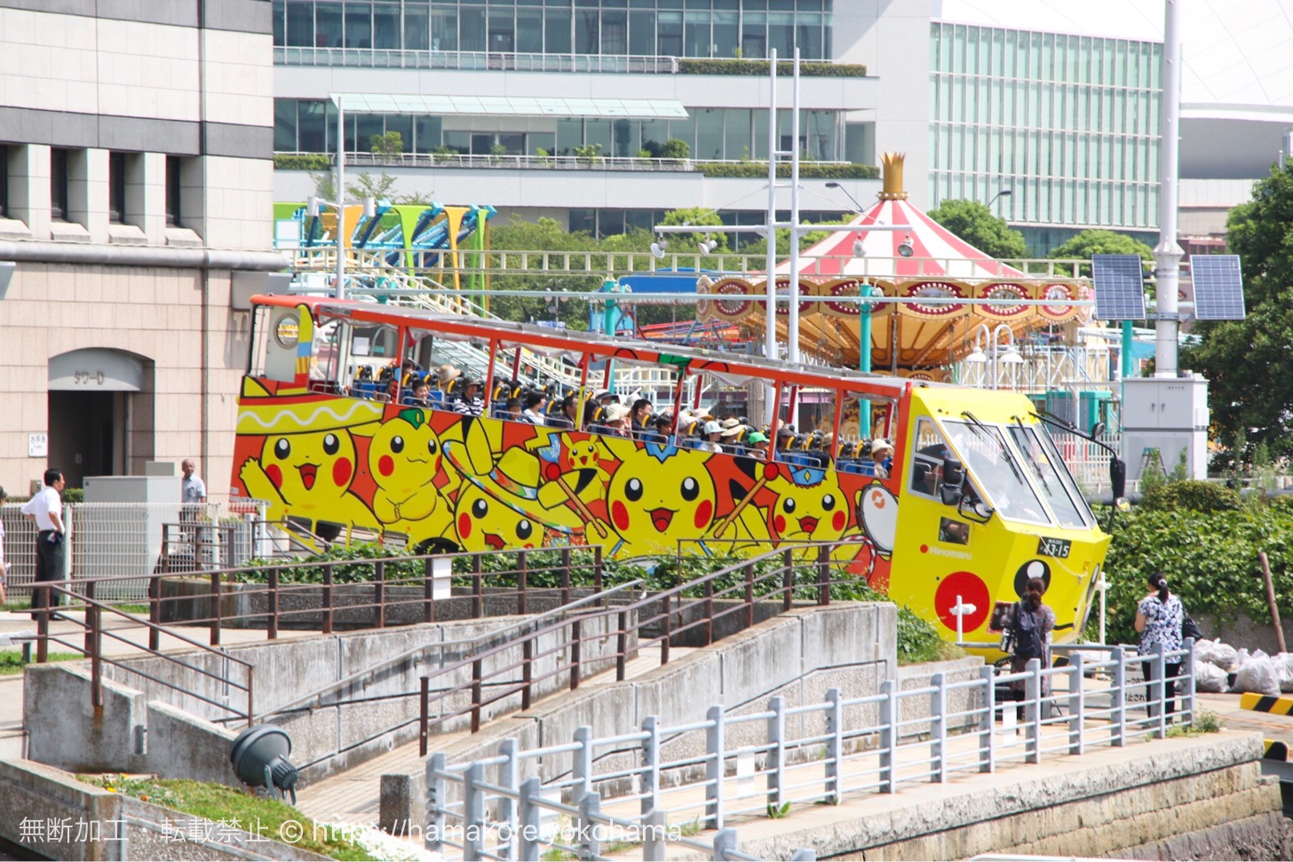 ピカチュウ大量発生チュウ！水陸両用バスがピカチュウラッピングで運行