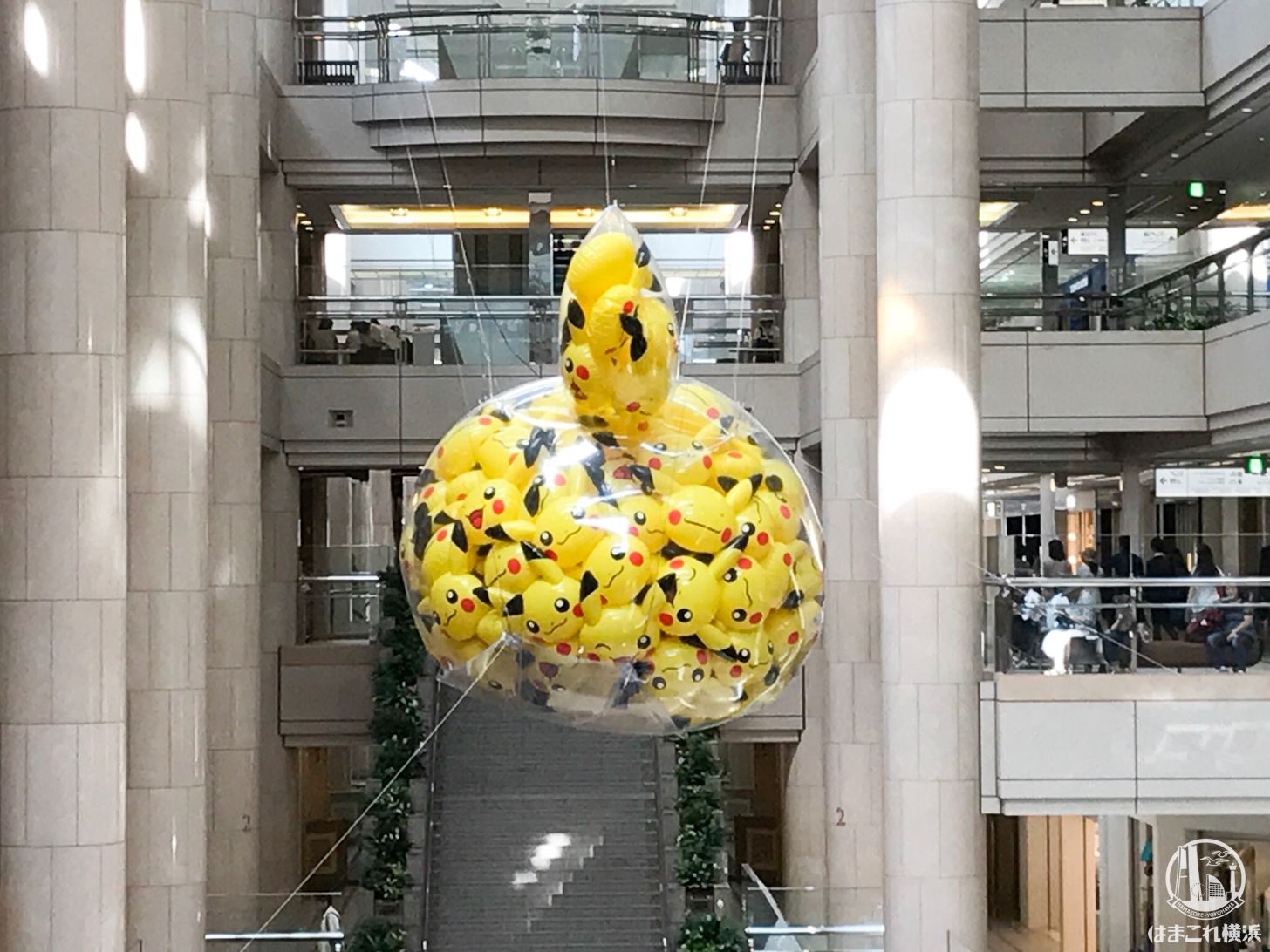 2018年 ピカチュウ大量発生チュウ!のピカチュウバルーンが横浜 2018年 ピカチュウ大量発生チュウ!のピカチュウバルーンが横浜