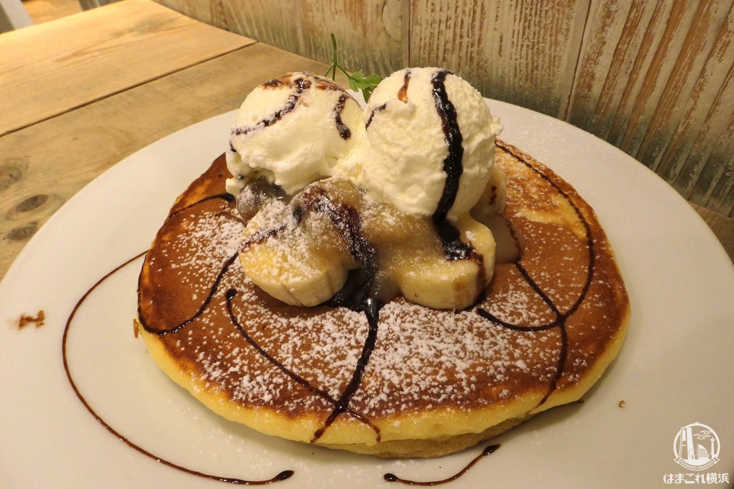 横浜駅「カフェ アクイーユ」でふっくら分厚いパンケーキ食べて来た