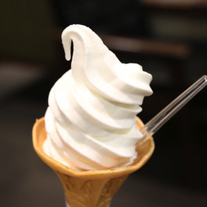 上島珈琲店の店舗限定「きんたろう牛乳ソフトクリーム」マークイズみなとみらいで食べて来た！
