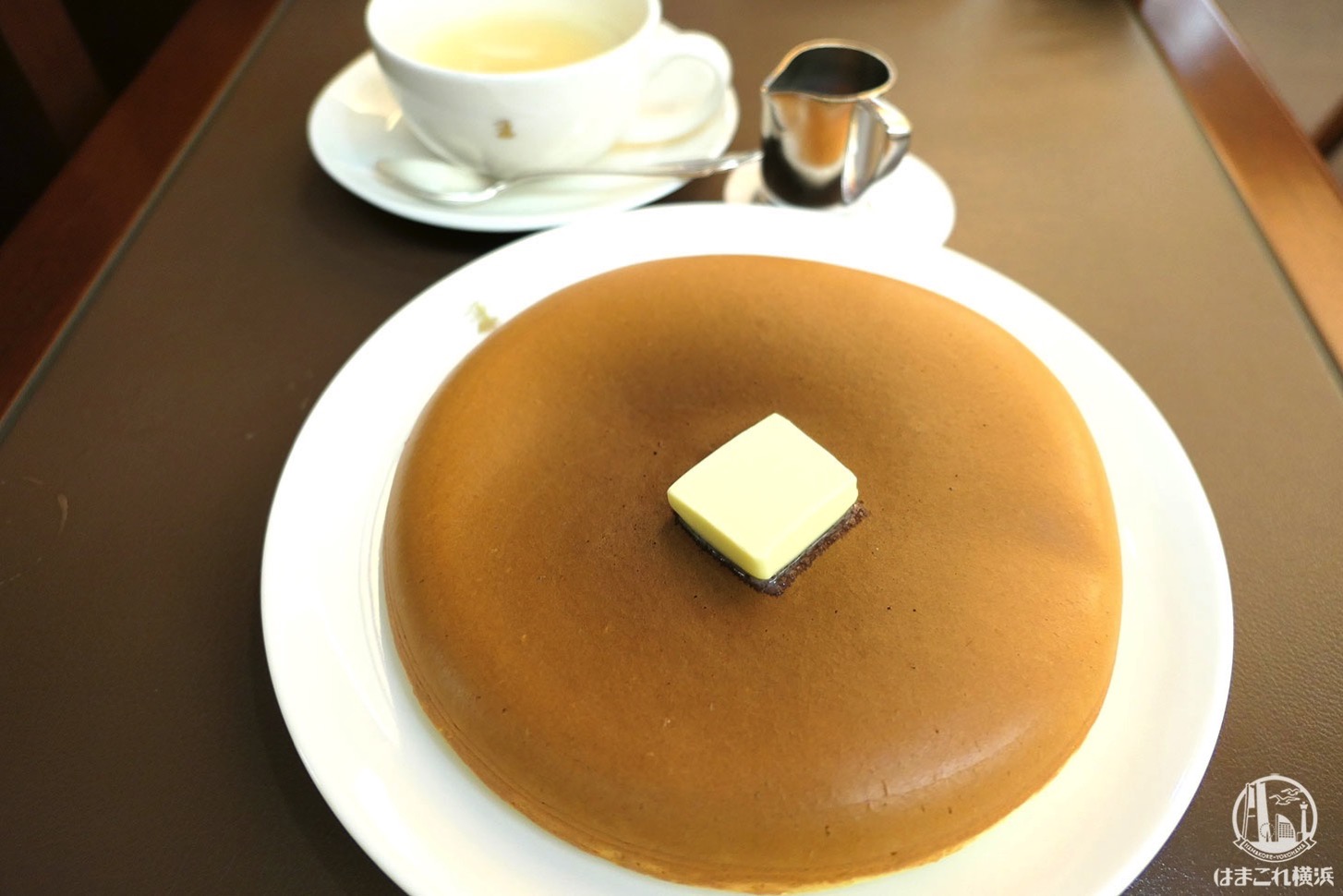 横浜高島屋 ウエスト ベイカフェ ヨコハマ のパンケーキが上品でふかふかのホットケーキタイプ はまこれ横浜