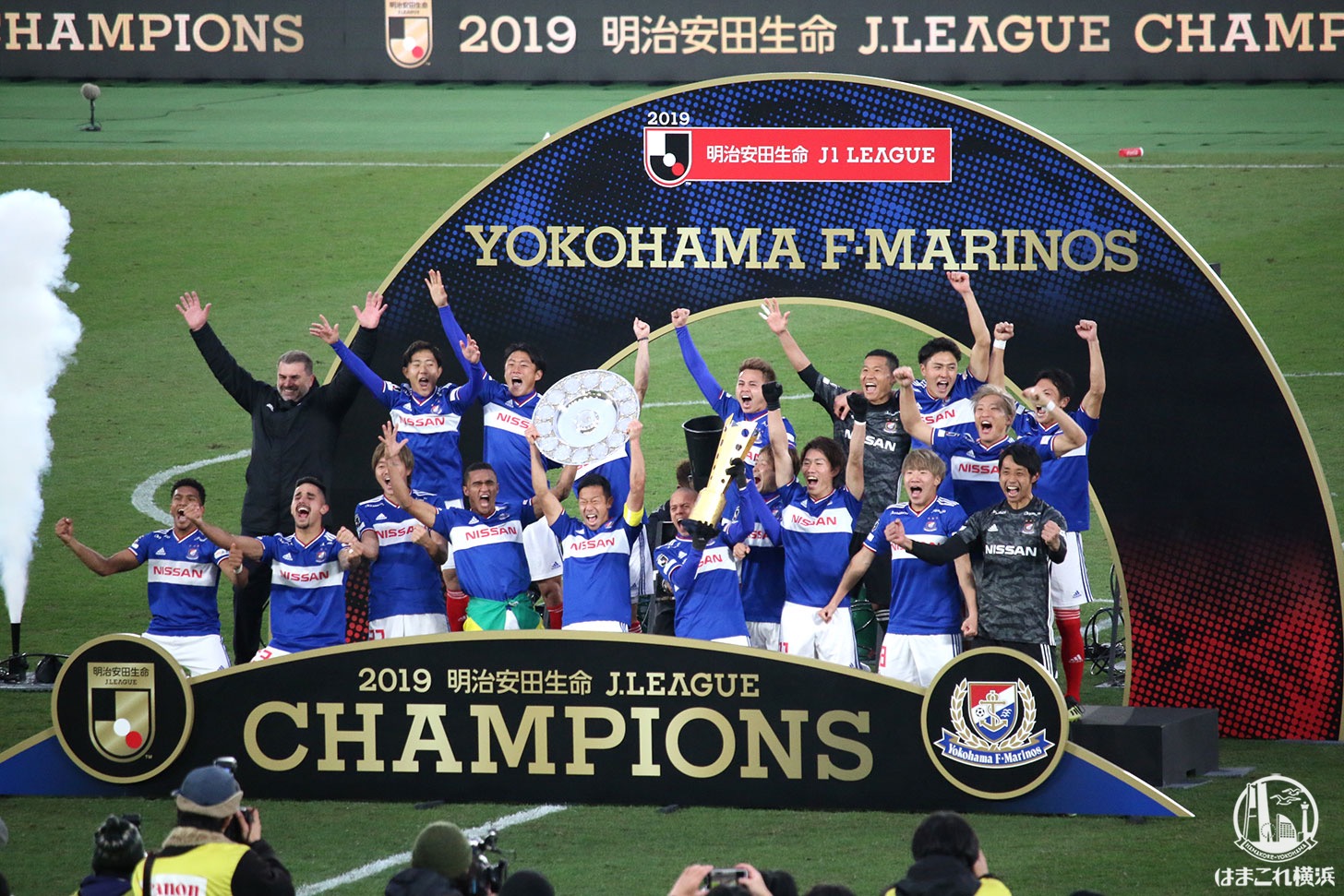 横浜F・マリノス15年ぶりJリーグ優勝おめでとう！！スタジアムの雰囲気 