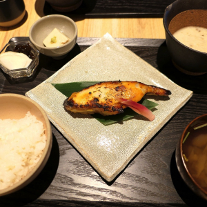 黒十 横浜のランチは自然薯とろろ食べ放題でめちゃ旨！めすすめの駅近和食