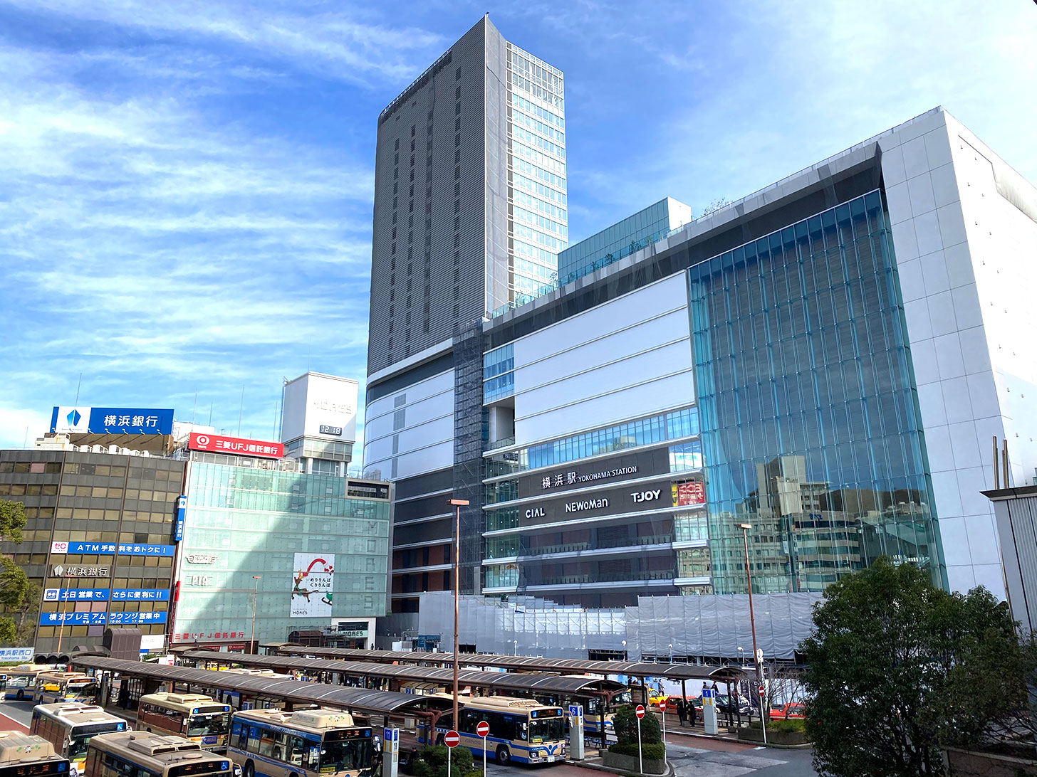 シザーセット　竣工記念　横浜駅　東口地下広場　東西自由通路 JR Ibaraki Station East Entrance Plaza | Project | Shin