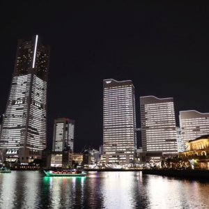 横浜の全館点灯「タワーズミライト」万国橋から汽車道、横浜駅方面まで夜散歩！
