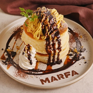 横浜モアーズ「マーファカフェ」さつまいものモンブランパンケーキやぶどうドリンク限定販売！
