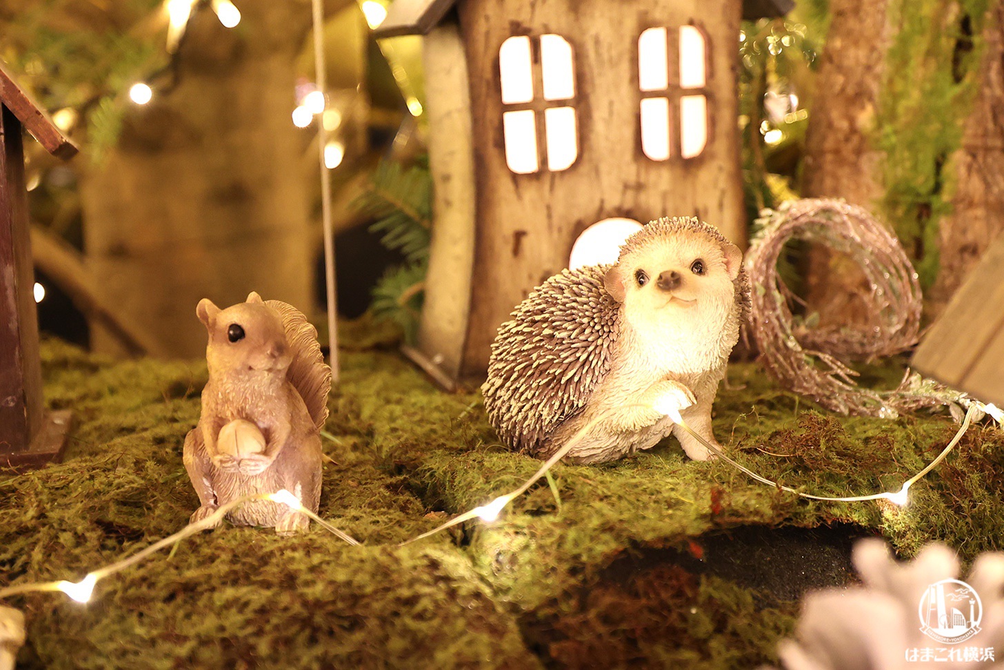 横浜ベイクォーター 2021年クリスマスツリー 根元に広がる動物とクリスマスの世界