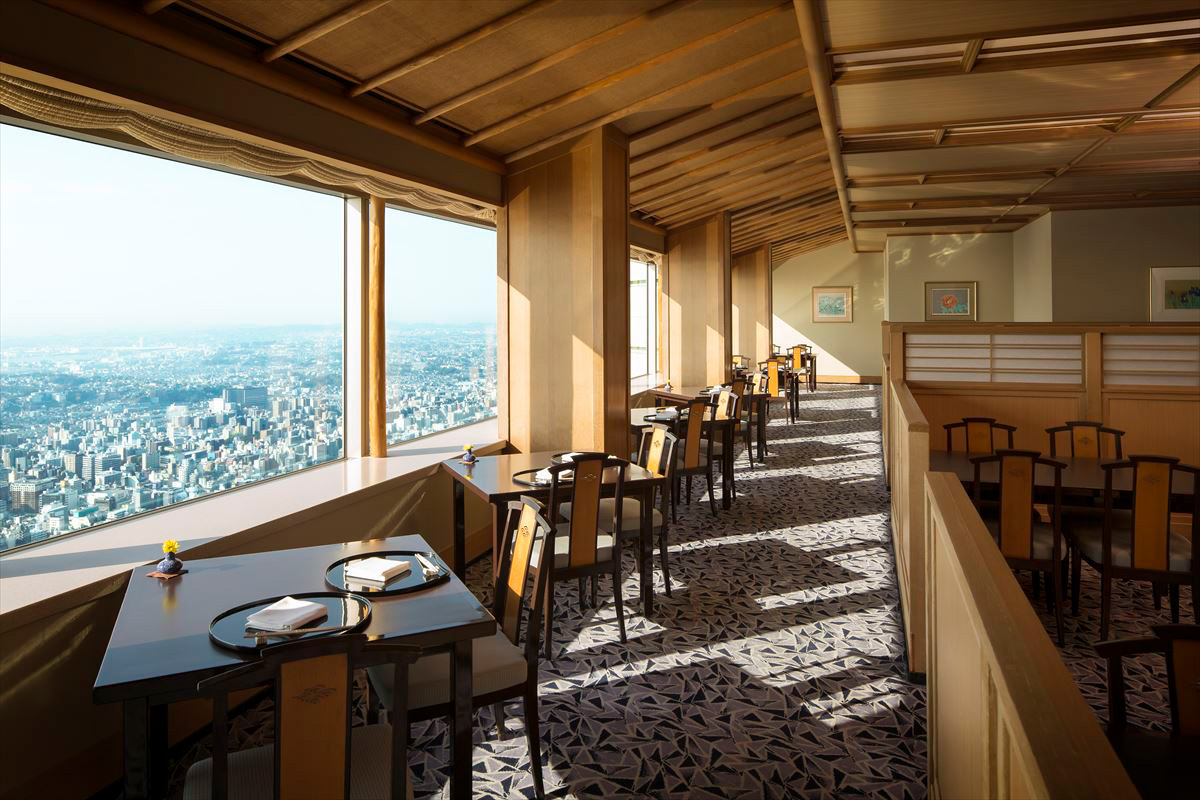 横浜ロイヤルパークホテル68階の日本料理「四季亭」に四季の茶の湯体験プラン！食後には茶室で体験