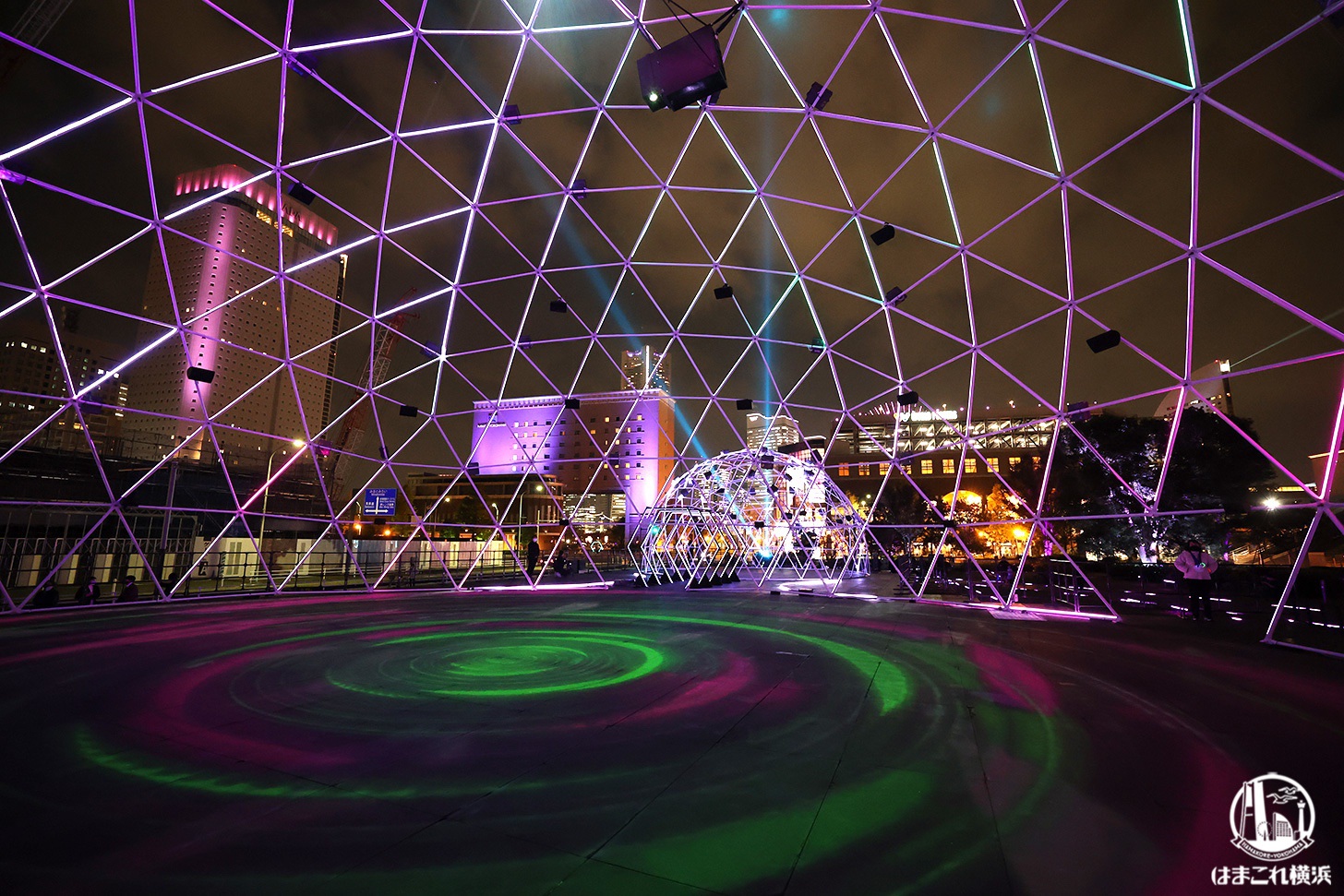 ヨルノヨ2021 新港中央広場の巨大ドームから見る特別演出