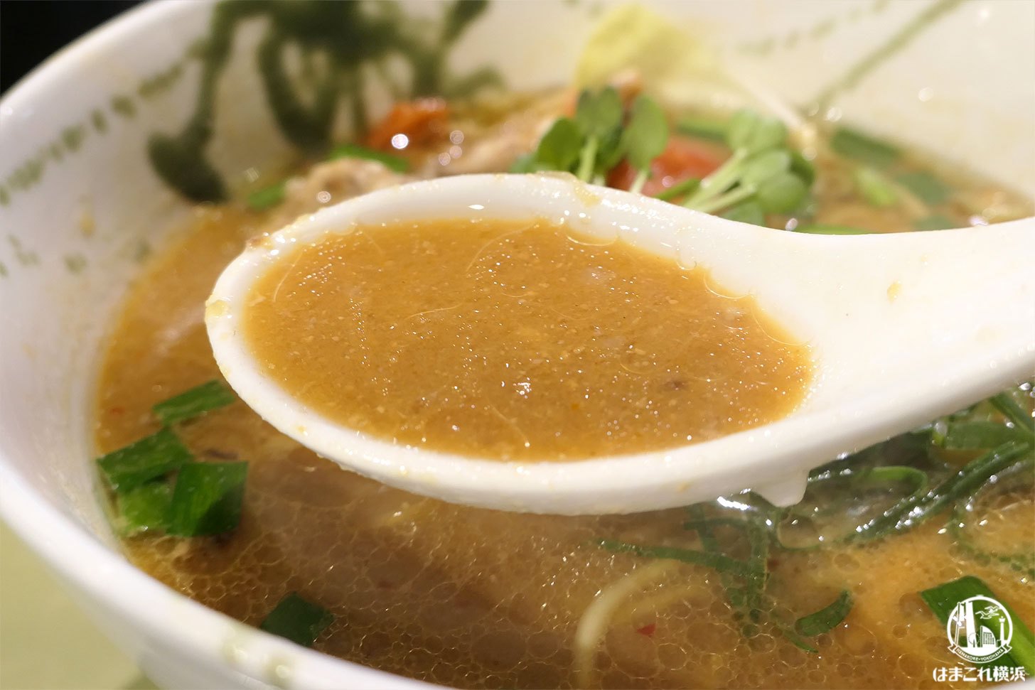 ロ麺ズ 味噌ラーメンのスープ