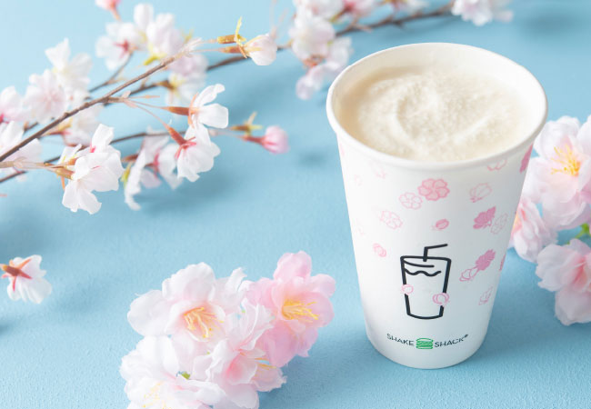 シェイクシャックに待望の「桜シェイク」桜の香り＆ミルキーな味わいをデザインカップで！