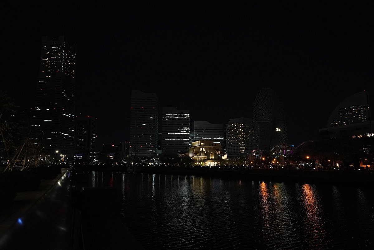 横浜市も消灯イベント「アースアワー2022」大観覧車や横浜ベイブリッジなど一斉消灯