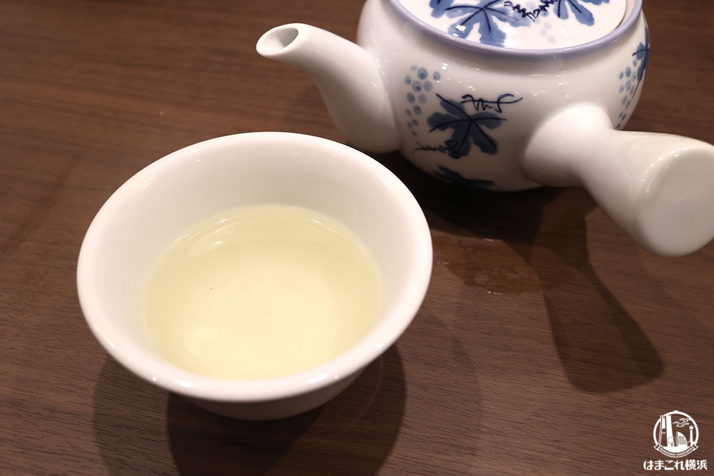 急須で提供する中国茶