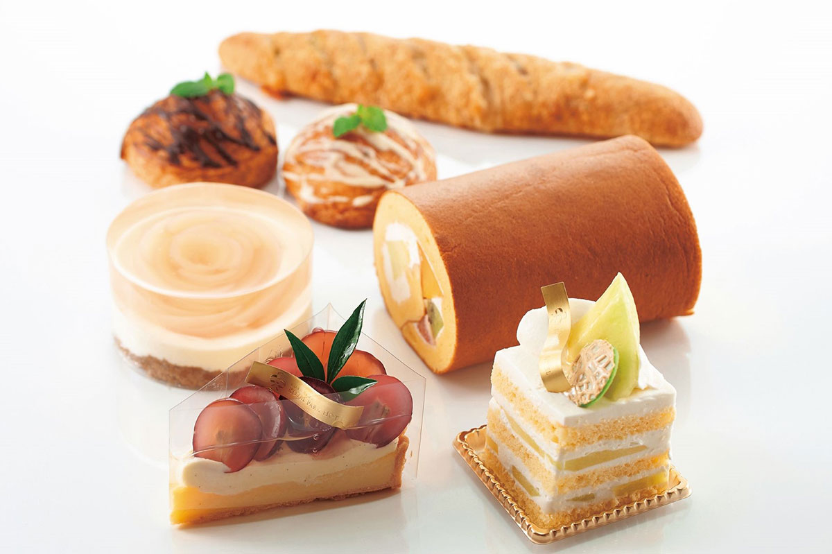 横浜ロイヤルパークホテル「コフレ」夏にぴったりスイーツ＆ブレッド！ロールケーキや白桃のレアチーズケーキ