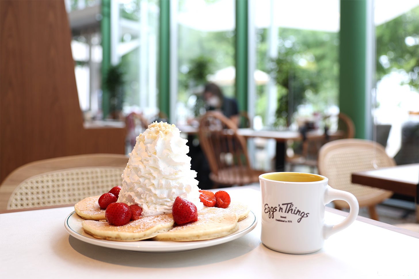 エッグスンシングス横浜マリンタワー店でパンケーキ！テラス席の開放感