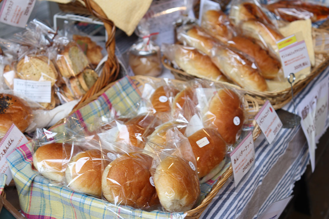 横浜・黄金町でローカルマルシェ「はつこひ市場」開催！パンやコーヒー、スイーツなど集結
