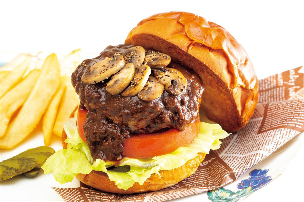 横浜ロイヤルパークホテル「ロイヤルパオーンバーガー」発売！体重が増えても食べたいバーガー