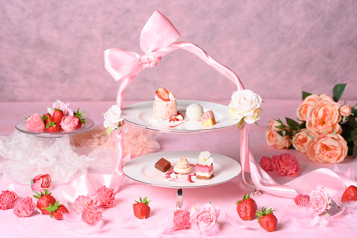 アニヴェルセルカフェみなとみらい横浜“苺づくしのスイーツ”ピンク色をテーマに季節限定で！