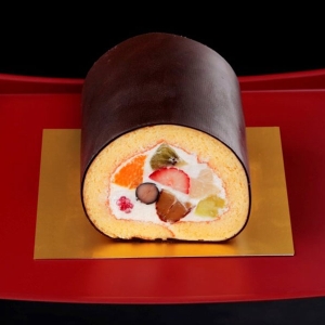 横浜ベイシェラトンホテル2023年節分にフルーツふんだん“恵方巻ロールケーキ”＆“特製恵方巻”