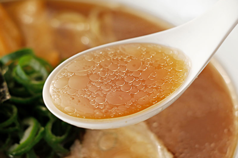 名古屋コーチンの旨みが詰まったスープ