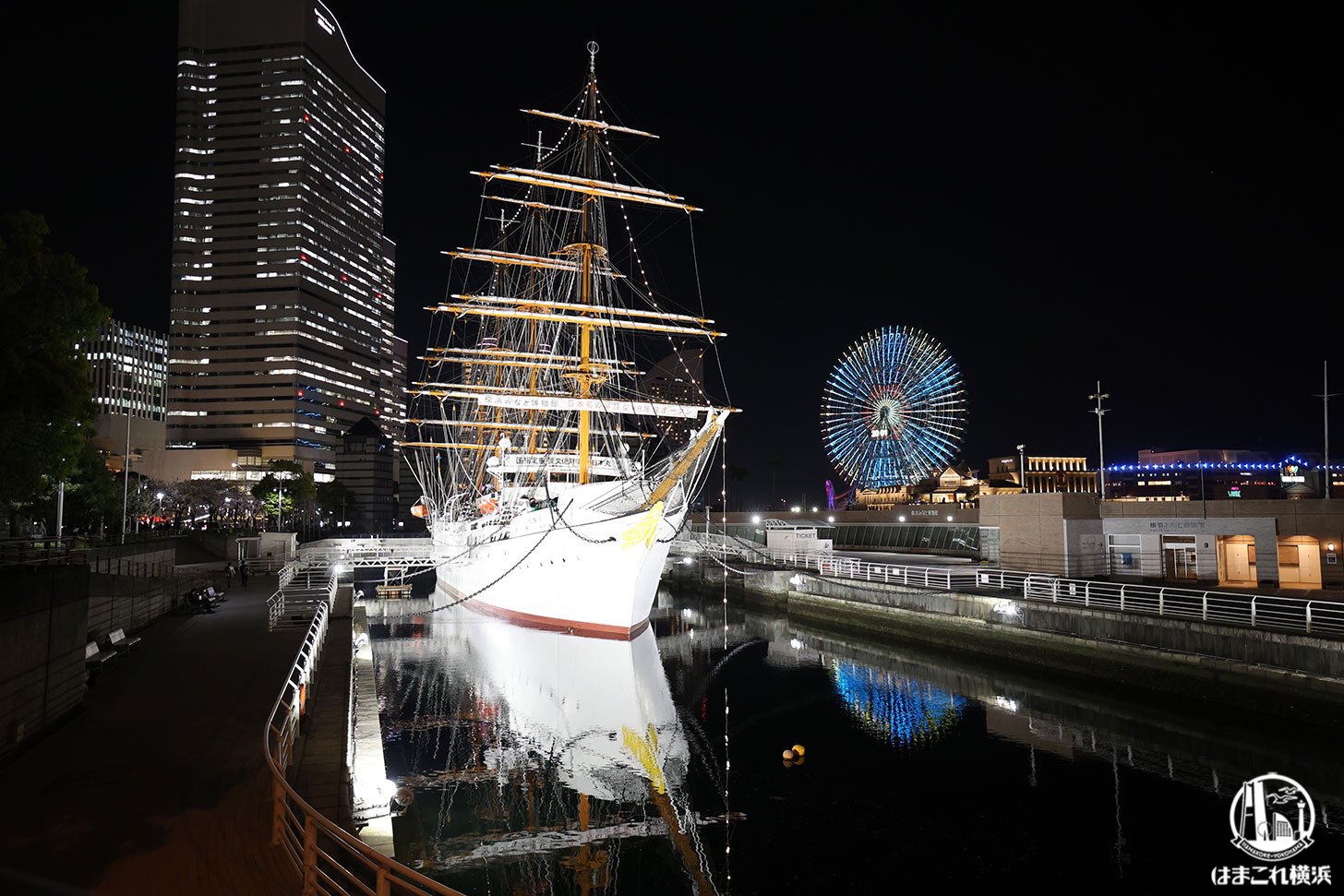 帆船日本丸 夜景Ver