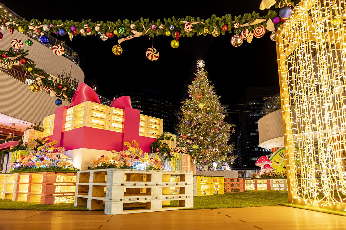 横浜ベイクォーター「クリスマスイベント」音楽ライブやクイズなど12月25日まで開催！