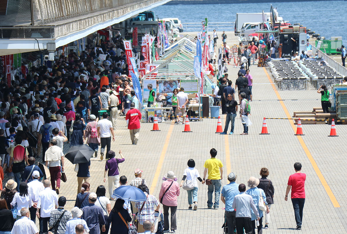 横浜港大さん橋マルシェが4年ぶりに復活！各地の名産品集結＆ドッグパーク併設