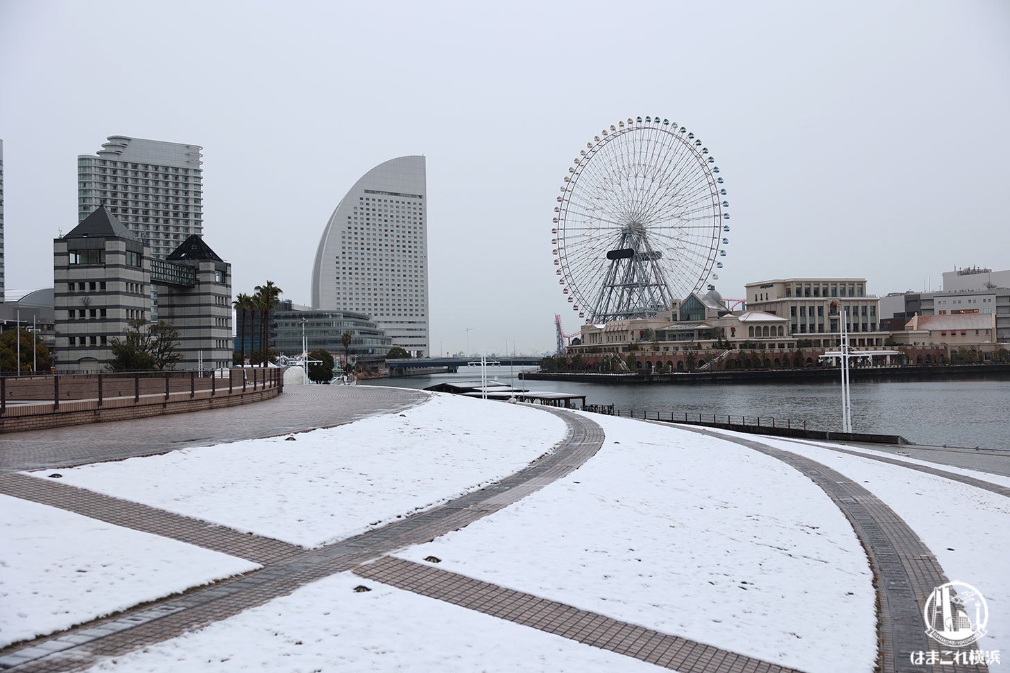 日本丸メモリアルパークの雪景色