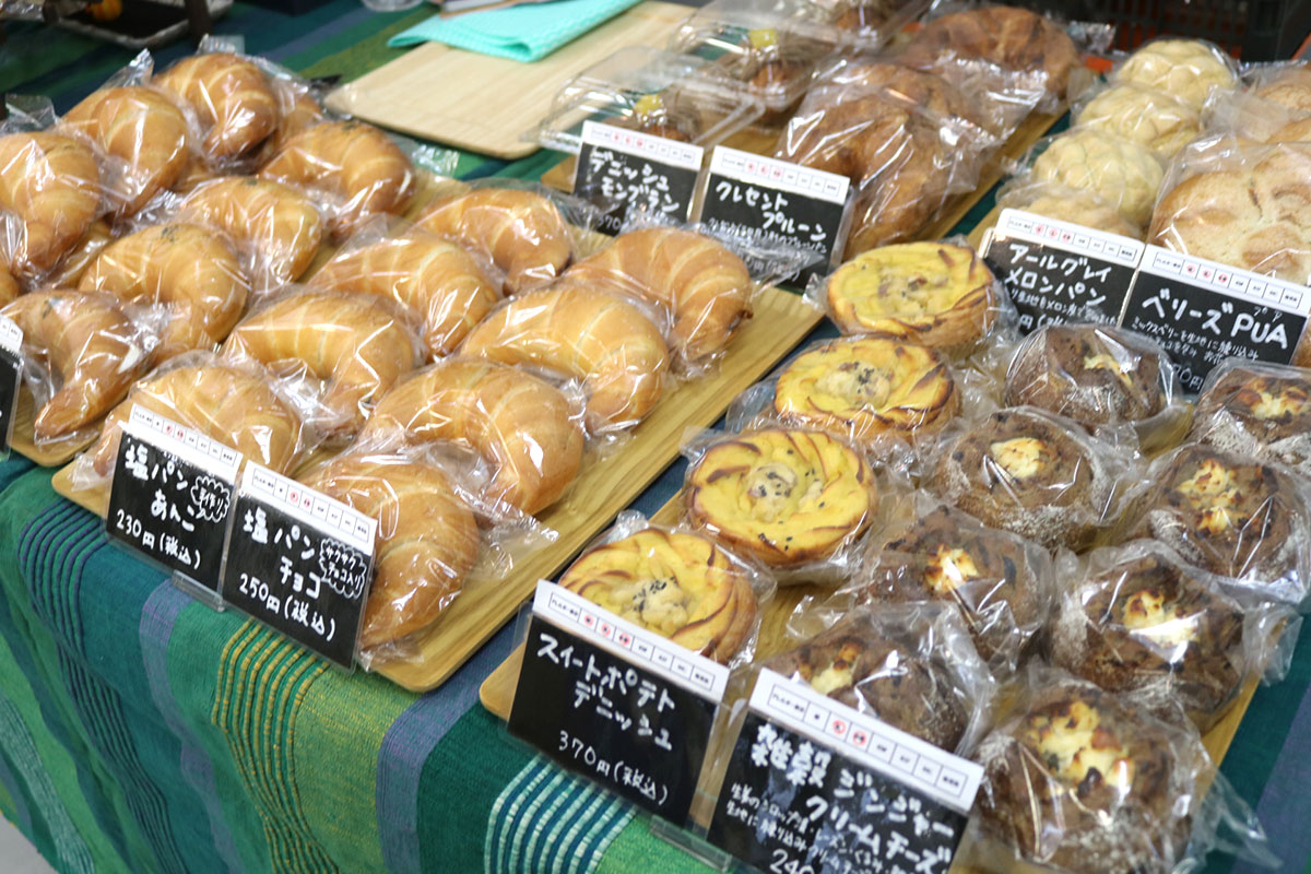 横浜・黄金町のローカルマルシェ「はつこひ市場」2024年も開催！パンやスイーツ、地域のお店集結