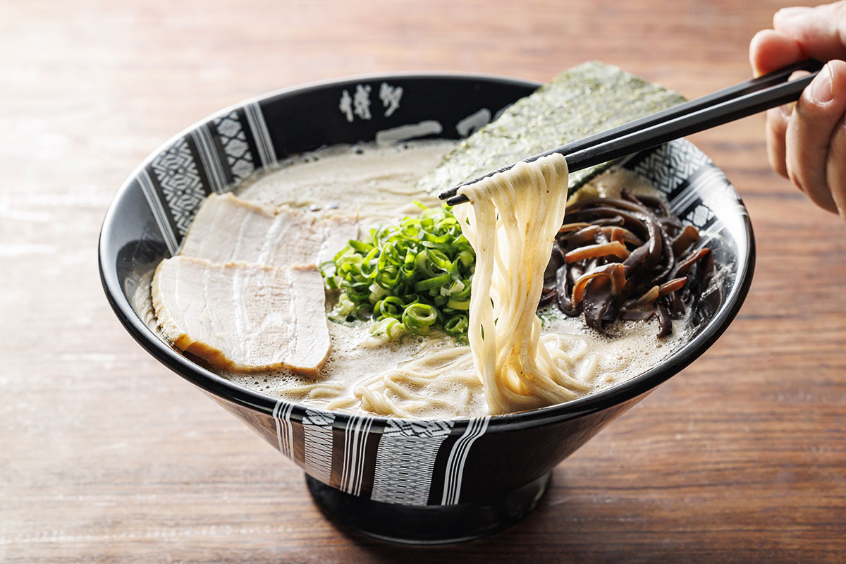 博多細平打ち麺