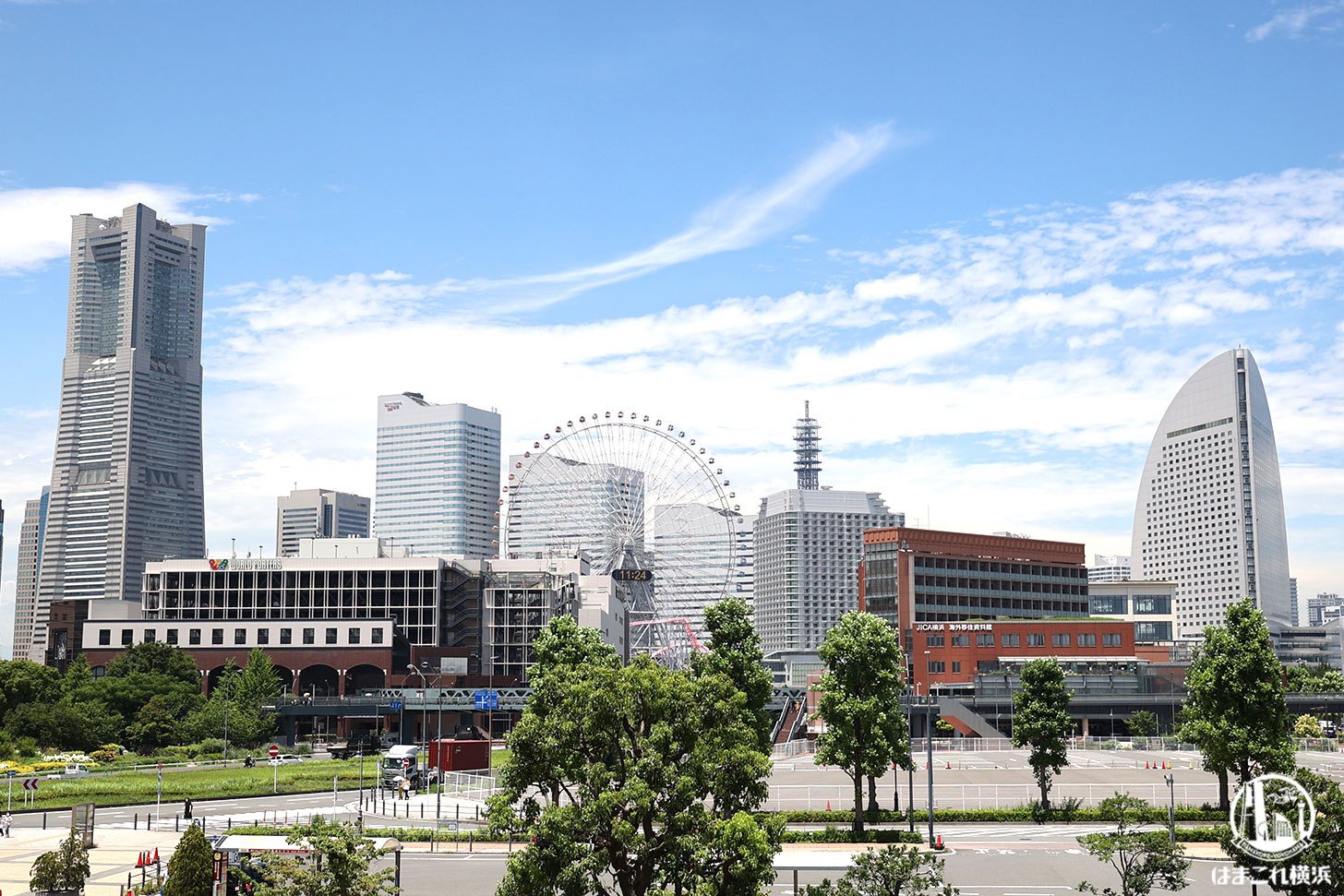 リワーフ バルコニー席から見える横浜みなとみらいの景色