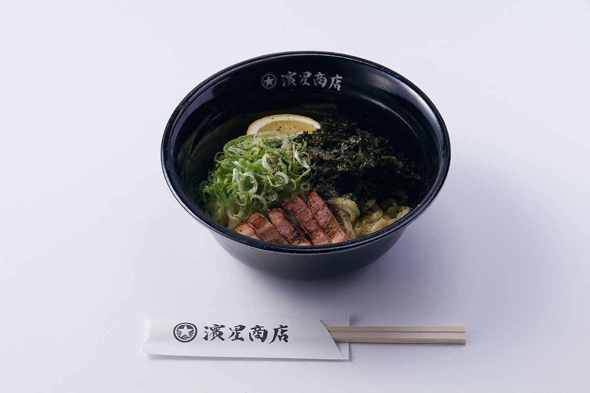 横浜DeNAと人気店「飯田商店」コラボ！“すたぁ麺”横浜スタジアムで発売決定