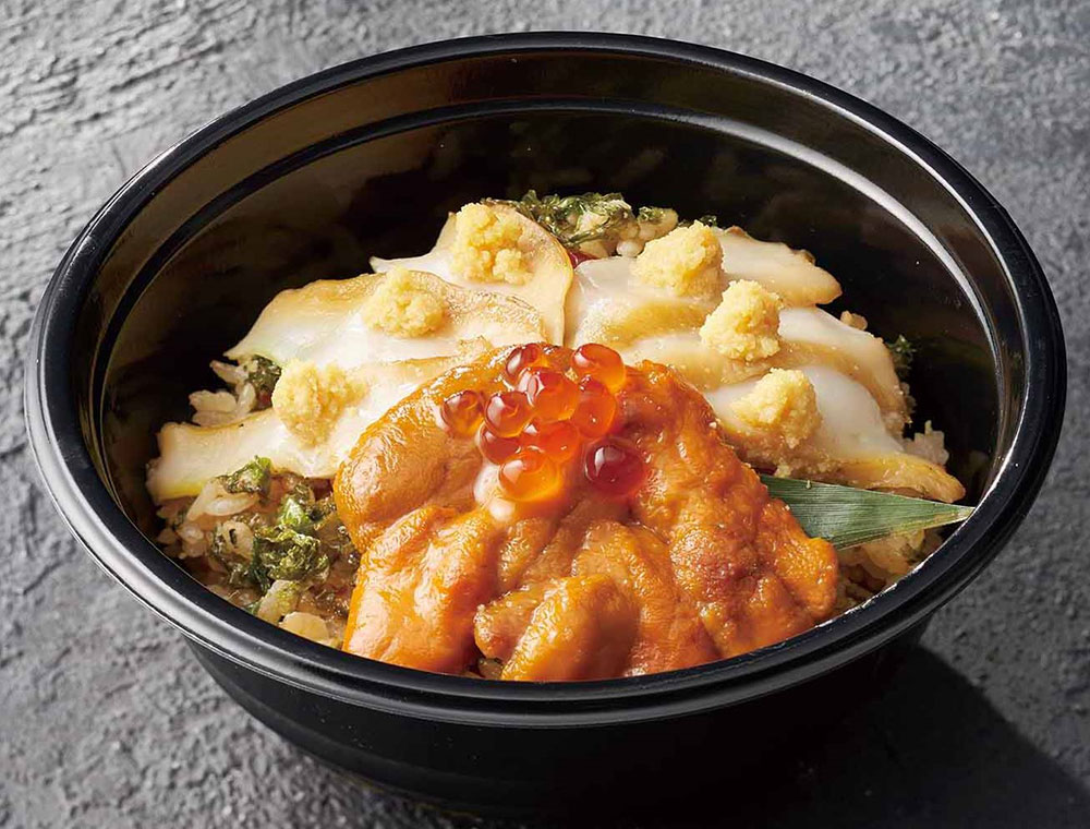 うに・あわび・生からすみの贅沢丼