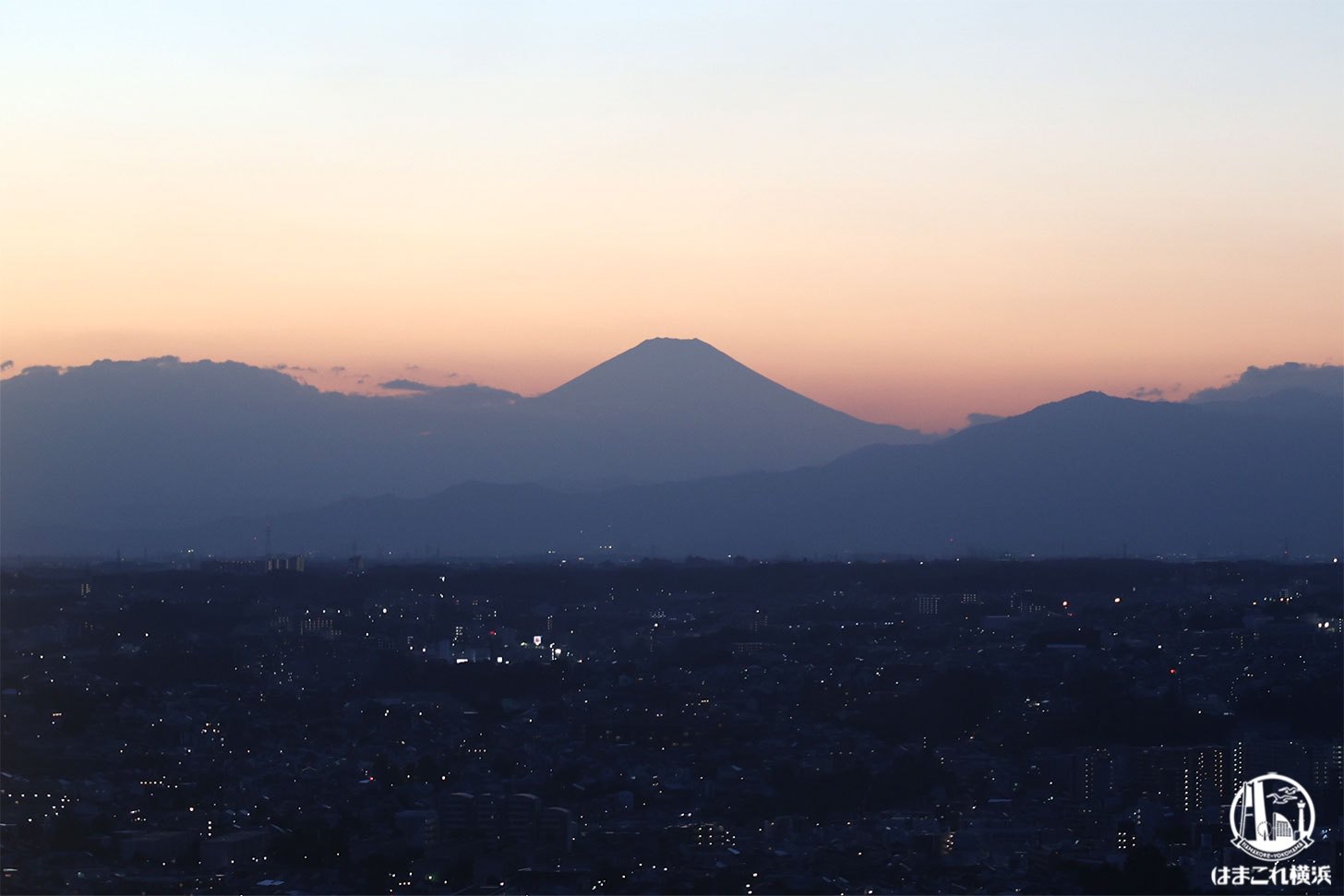 横浜から見た富士山