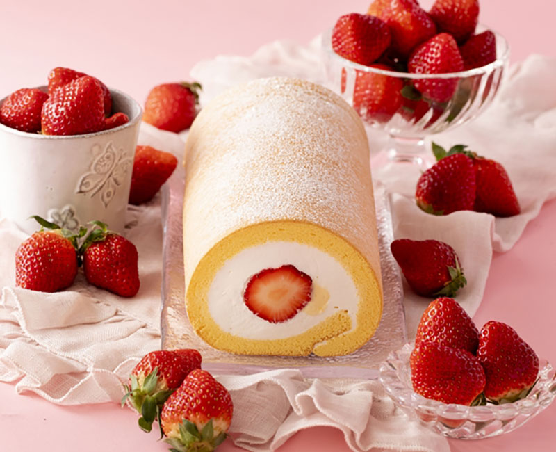 いちごページ おおいぬのふぐり がまずみ カップ 23cmプレート 横浜高島屋「ストロベリーパレード」に苺が主役のスイーツ多数！今だけ