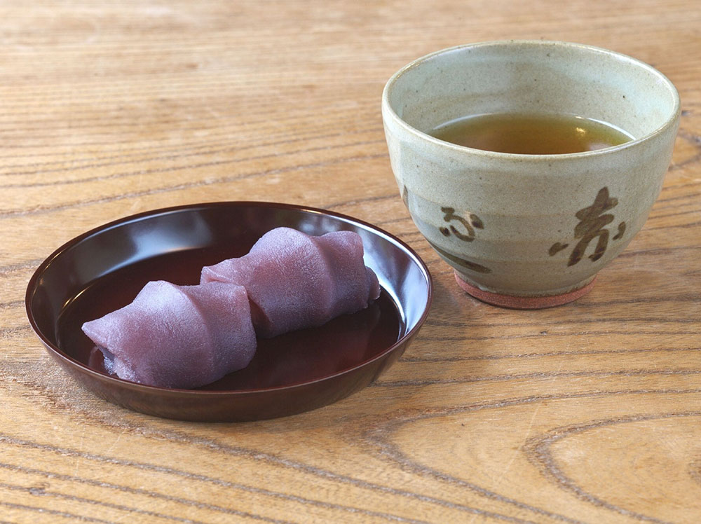 赤福餅 お召し上がり「盆」　ほうじ茶付（2個）