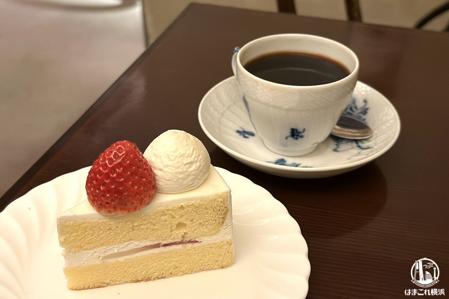 ショートケーキとコーヒー