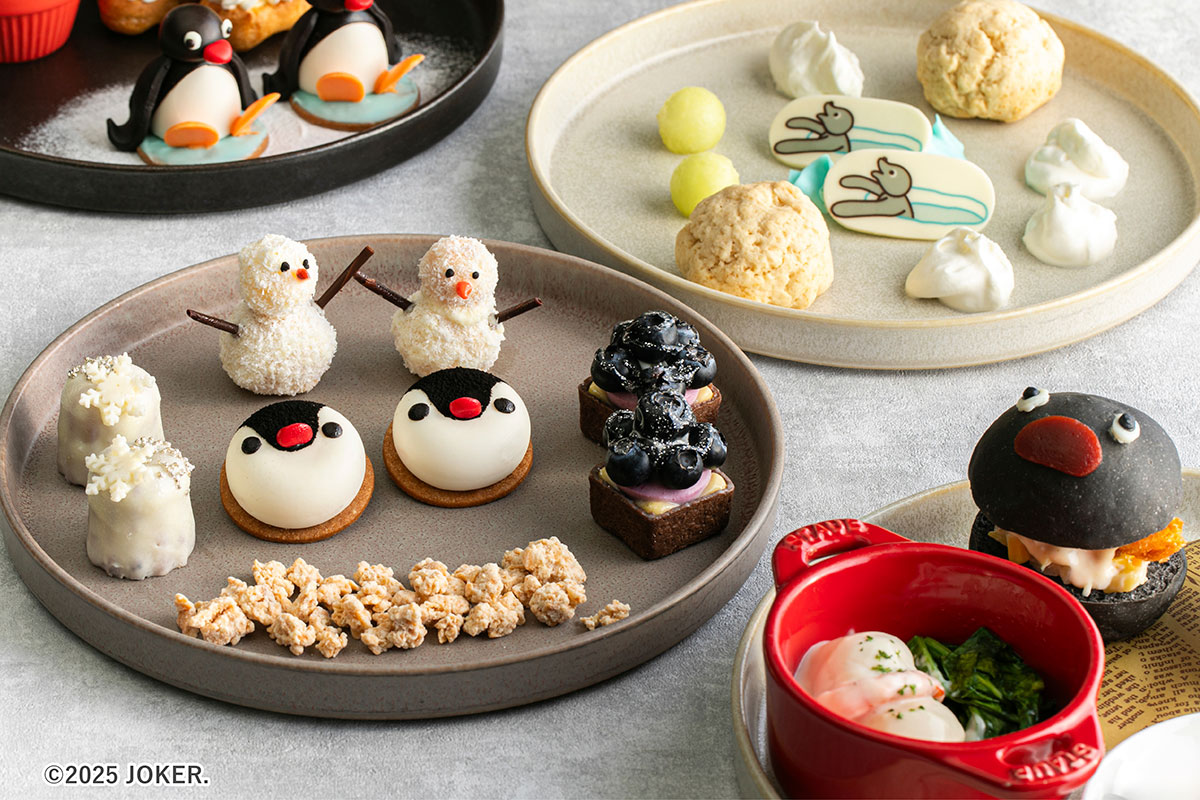 ピンガのレアチーズムース / ホワイトチョコレートかけカヌレ / カシスクリームチョコタルト ブルーベリー飾り / 雪だるまふぃん