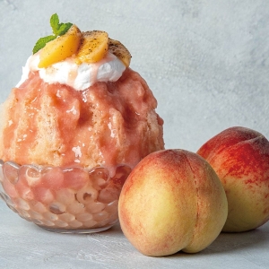 ニュウマン横浜「ドットイチナナカフェ」夏限定で3種のかき氷発売！白桃×紅茶やチョコ×ピスタチオなど