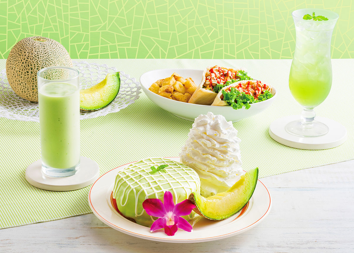 エッグスンシングスから見た目もメロン、中にもメロンの“メロンづくし”パンケーキが夏限定登場！