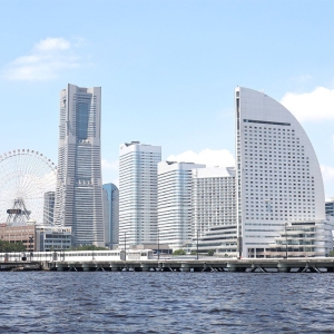 海から横浜を愛でる25分間、予約不要のクルージング「シーバス」に揺られて山下公園へ！
