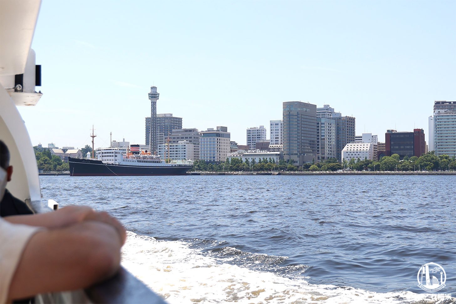 海から見た山下公園