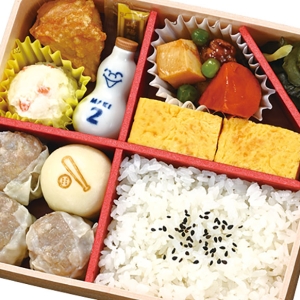 崎陽軒「牧シウ（ゴ）マイ弁当」新絵柄のひょうちゃん登場！人気おかず＆オリジナルデザインカードも