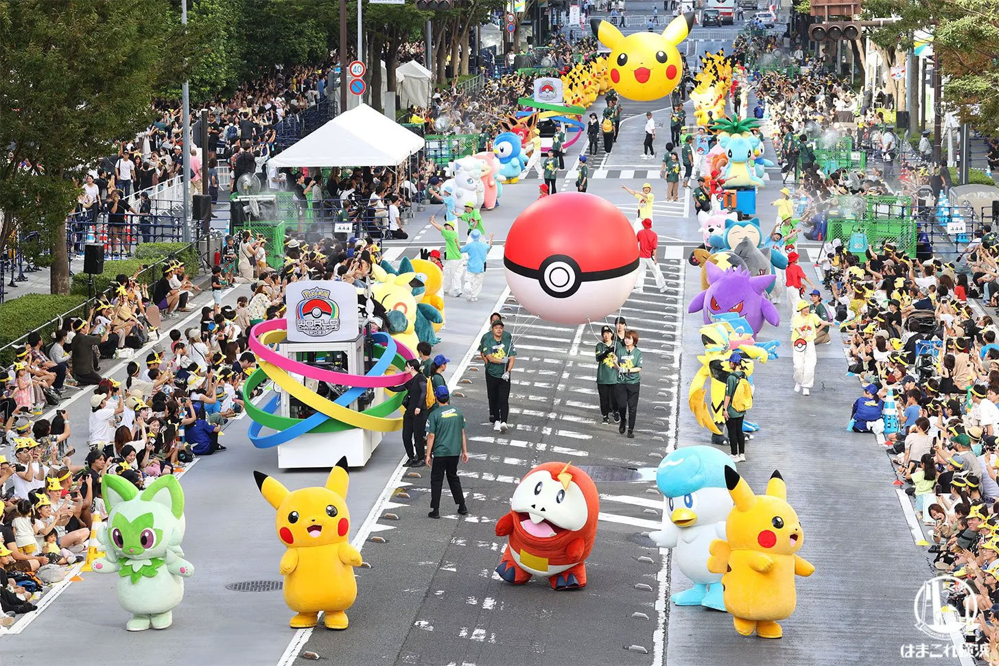 1日限りの40分間パレード「Let’s Celebrate！The Pokémon Parade！！」の様子