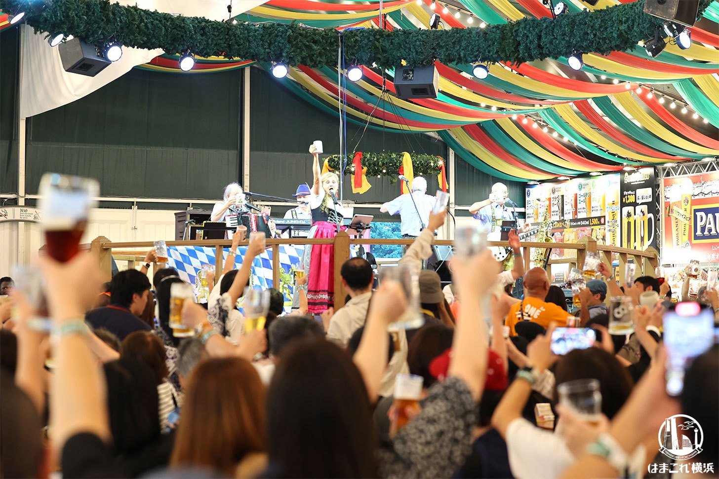 横浜赤レンガ倉庫「横浜オクトーバーフェスト2025」開催中！100種のビールやグルメ集結、初の試み目白押し