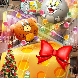 マークイズみなとみらい2025年クリスマスに“トムとジェリー”巨大チーズのバルーンオブジェ出現！