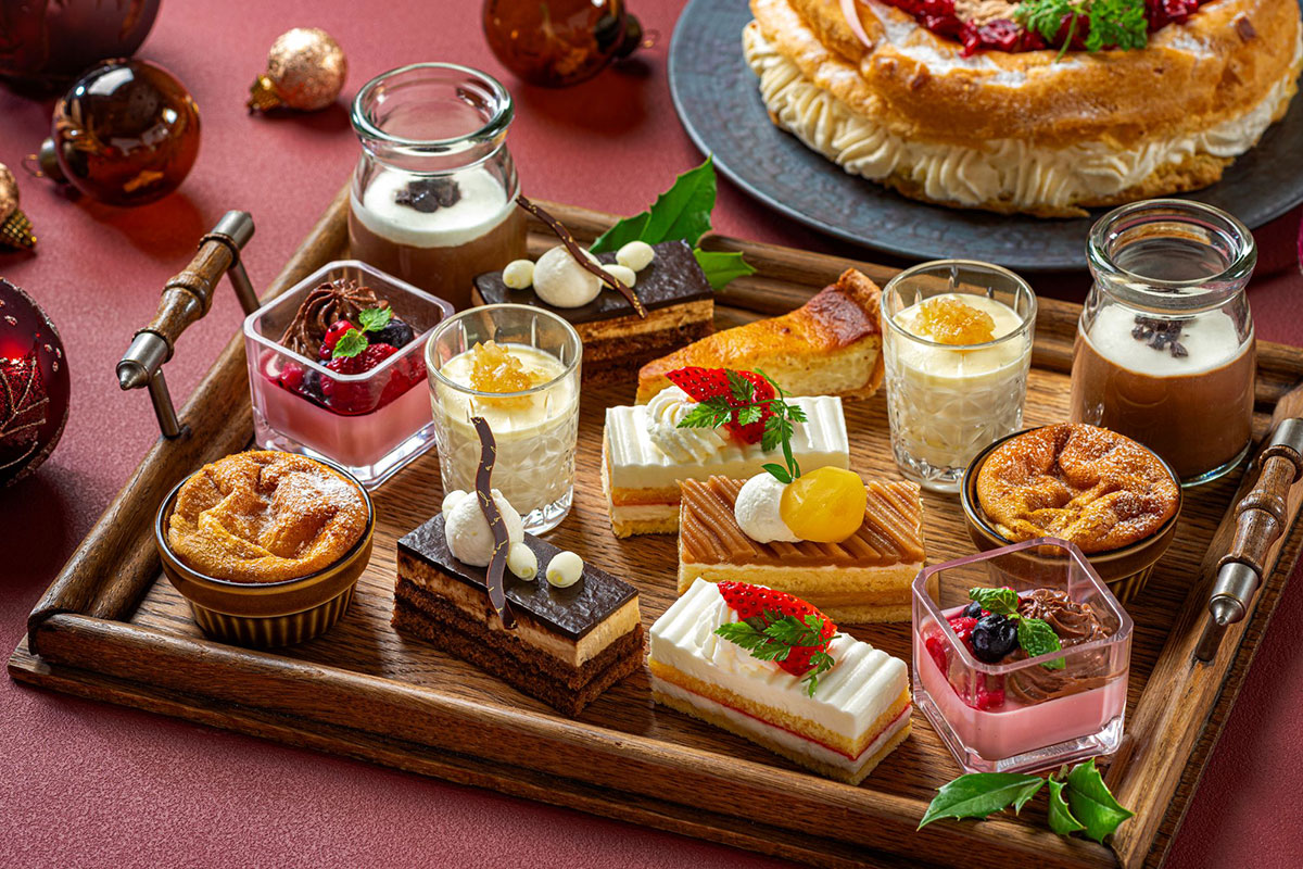 チョコレートケーキやお米のタルトなど