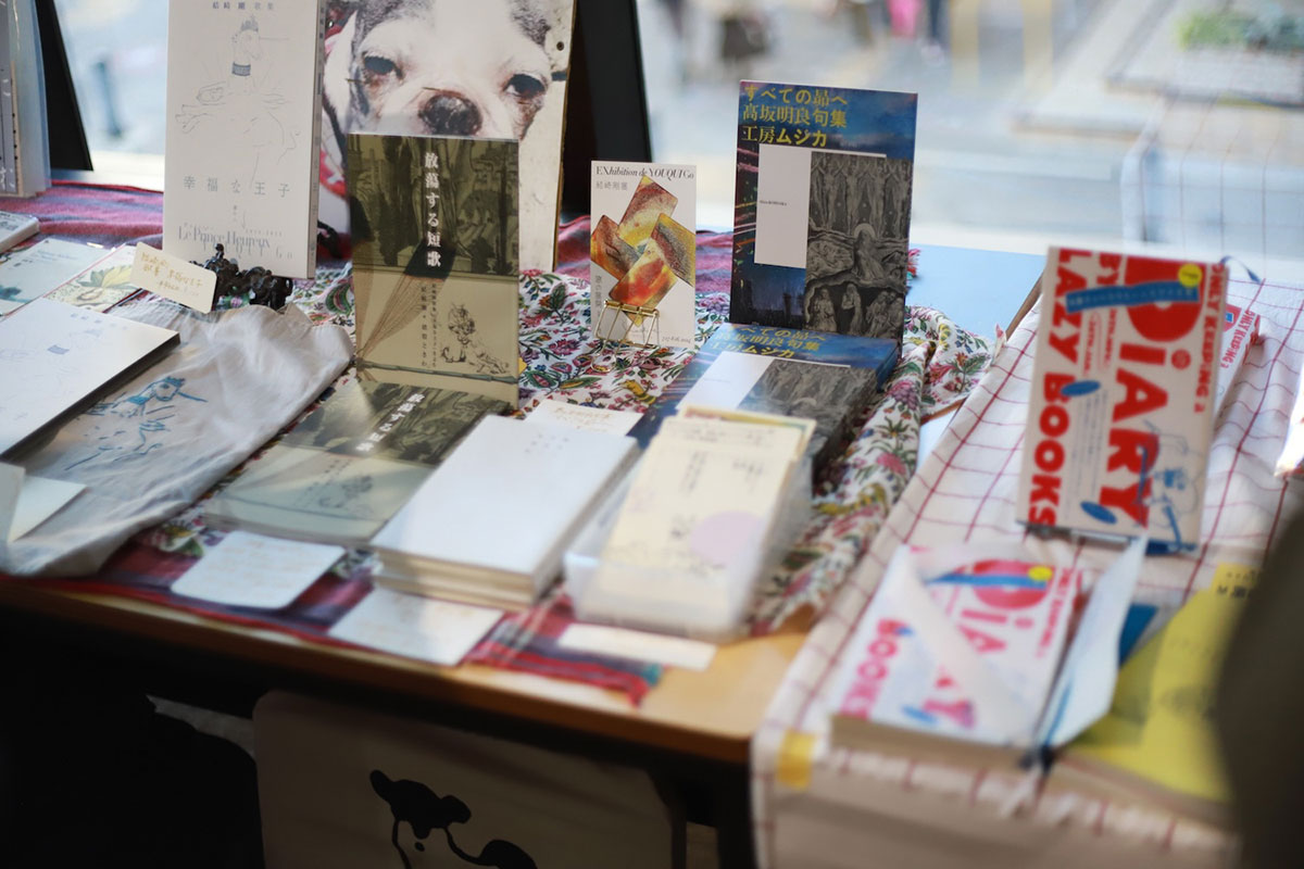 ブックマーケット「本は港」日本大通りで開催！県内のおもしろい本屋と出版社が集う本のお祭り