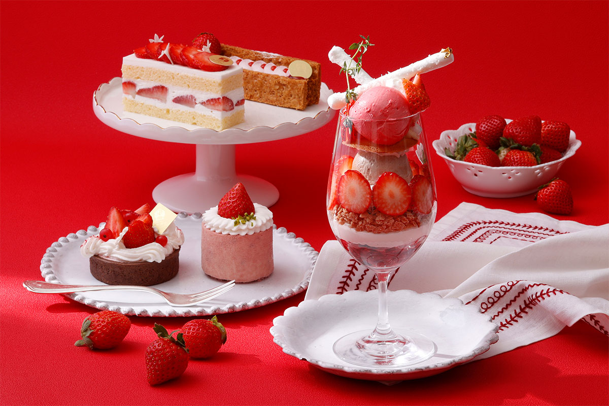 ホテルニューグランド「苺フェア」華麗な見た目に心躍る新作パフェ＆4種のケーキ冬限定登場！
